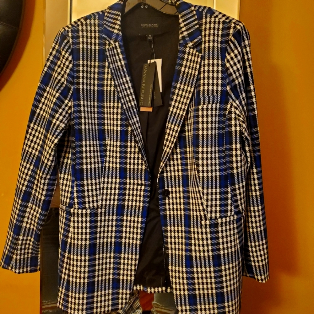 Banana Republic  size 12 Blue,Black, White plaid.